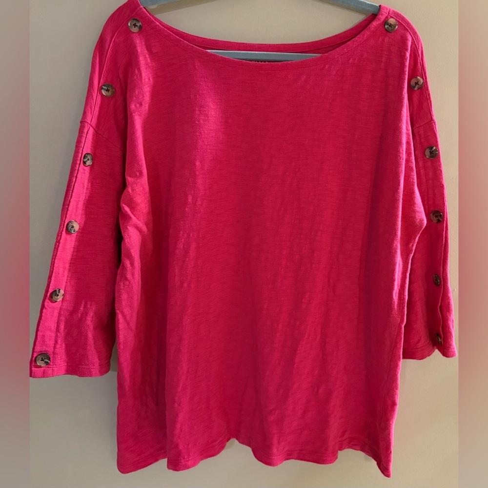 Talbots 1X Raspberry Color, 3/4 Sleeve Top With Button Details on the Sleeves